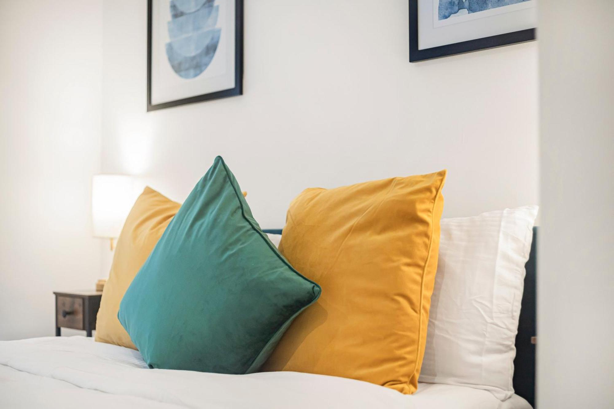 Athera - Hoxton Square 2 Bed, 2 Bath Entire Private Apartment Лондон Екстер'єр фото